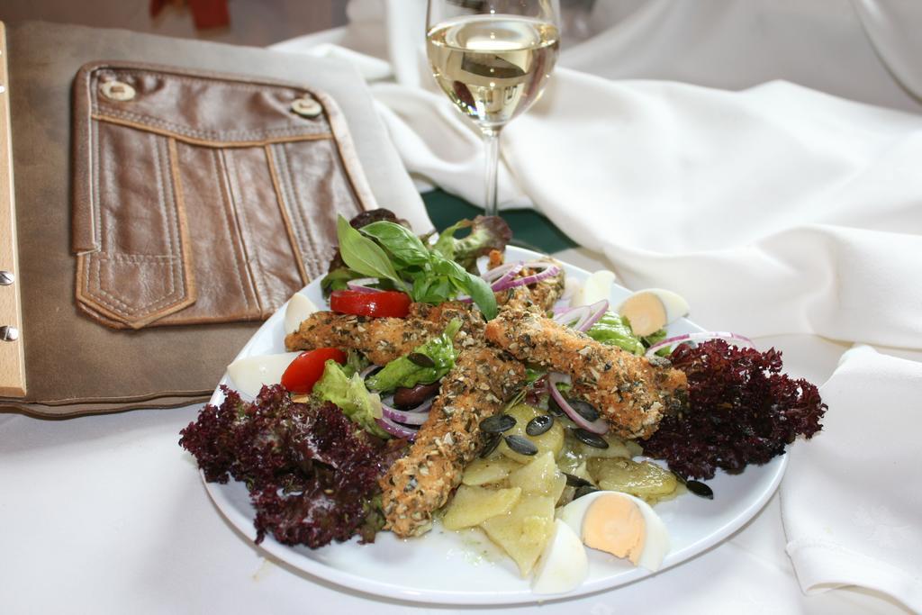 Gasthaus - Gaestehaus Schusterbauer Rein Екстериор снимка